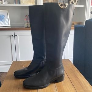 NEVER WORN Tory Burch Black Leather Winter Knee High Winter Boots